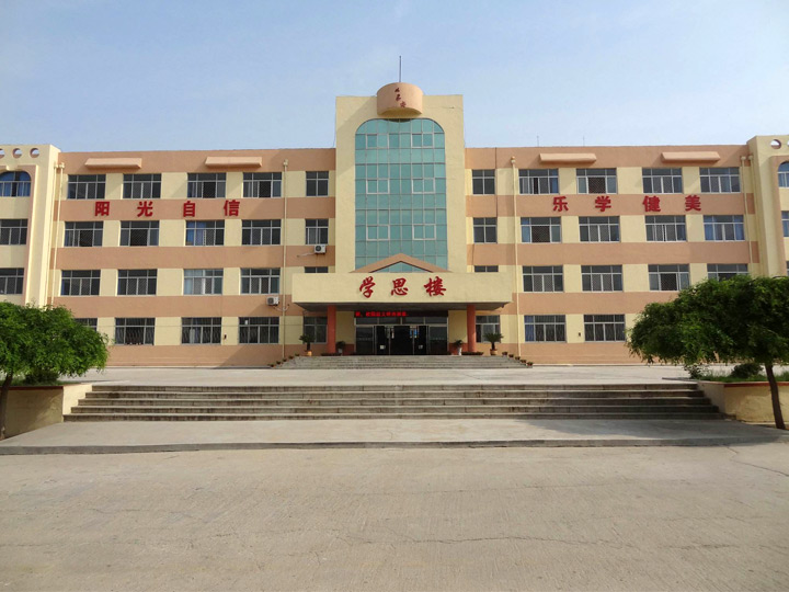 學校空氣能熱水工程解決方案